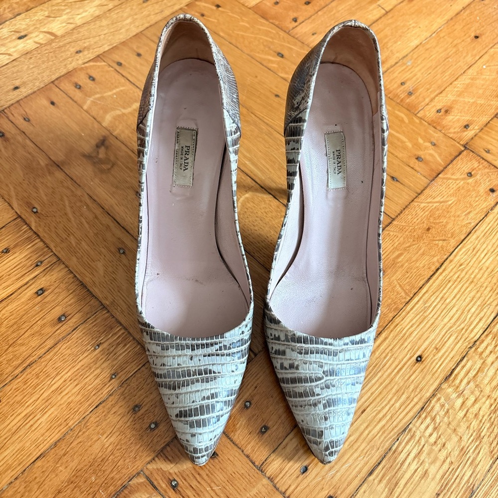Prada Gray Heels Sleek Design